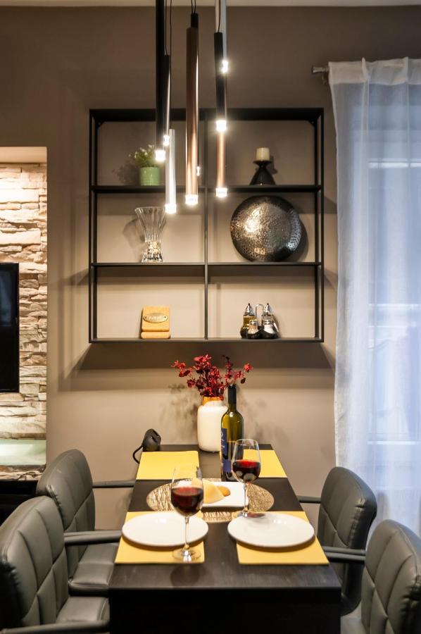 Bella Campagna - Luxury Two Bedroom Apartment Ровин Екстериор снимка